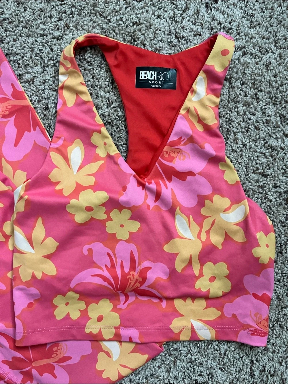 Beach Riot neck crop